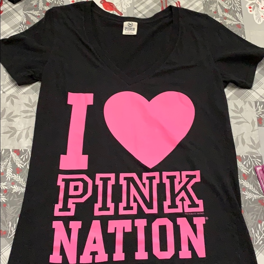 VS PINK V-NECK